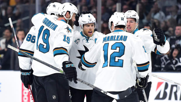 san-jose-sharks-los-angeles-kings-game-1-joe-pavelski-highlights.jpg